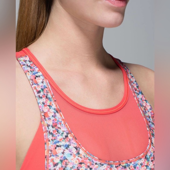 Lululemon Athletica Mesh With Me Floral Print Athletic Tank Top SIZE 8 MEDIUM - Picture 2 of 12